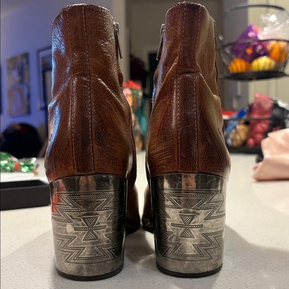 Frye Omaha Cognac Boots (8) - Picture 4 of 6